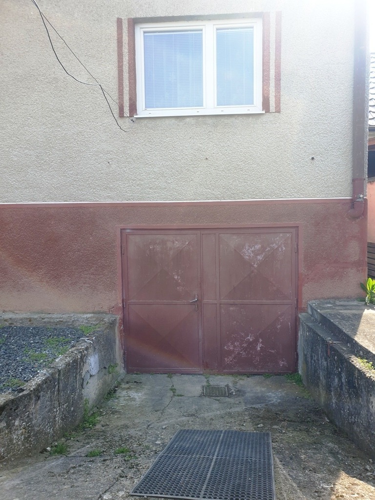 2-podlažný rodinný dom 320 m2 s pozemkom 1518 m2 - Bzince p. Javorinou — foto 8