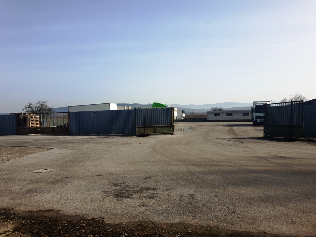 Na predaj areál 8700 m2 s halami 1510 m2 - Trenčianske Bohuslavice — foto 20