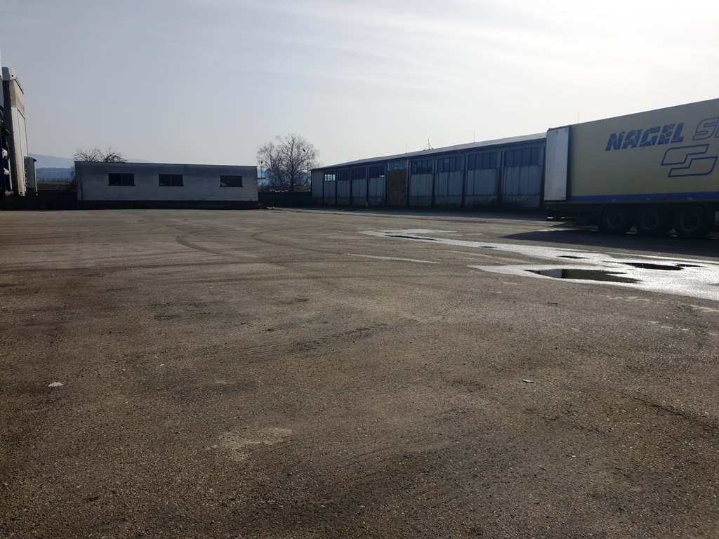 Na predaj areál 8700 m2 s halami 1510 m2 - Trenčianske Bohuslavice — foto 14