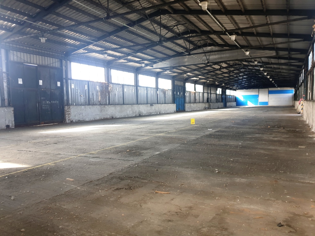 Na predaj areál 8700 m2 s halami 1510 m2 - Trenčianske Bohuslavice — foto 6