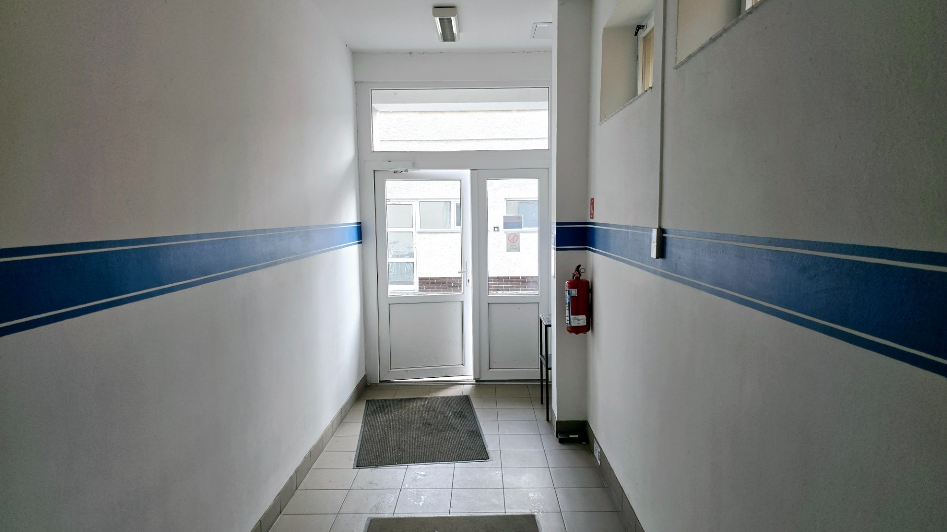 Kancelária 70 m² (50m2 + 20m2) na prenájom - Piešťany, Vajanského — foto 5
