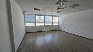 Voľná kancelária 45,5 m² na prenájom - Piešťany, Vajanského — foto 1