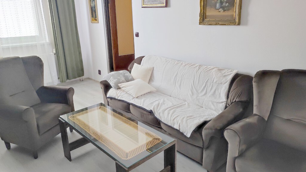 REZERVOVANÉ*** Veľký 4-izbový byt, 90m2, Piešťany — foto 3