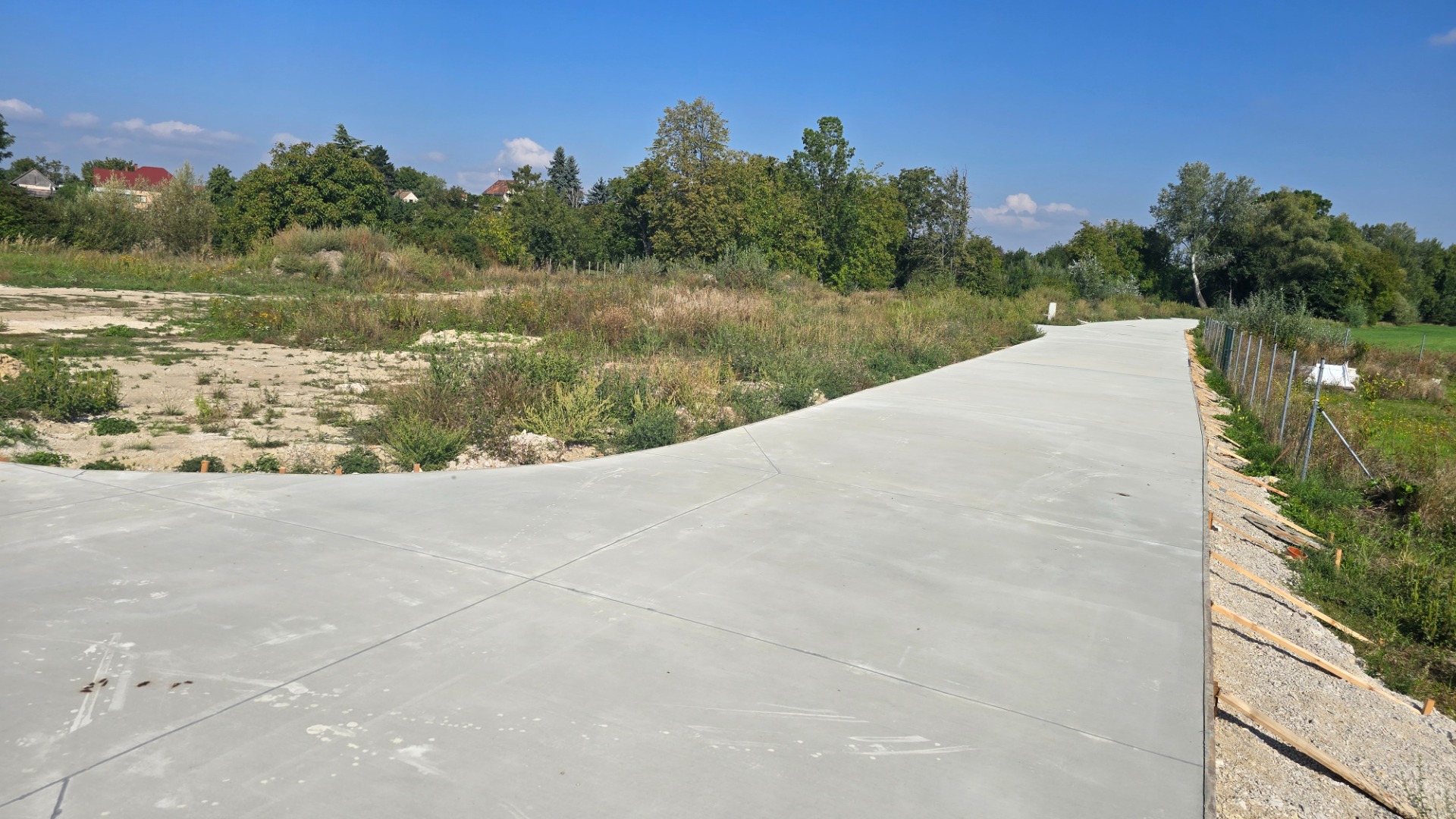 STAVEBNÝ POZEMOK 514 M² BOROVCE *VIDEO* /ELEKTRINA, VODA, KANALIZÁCIA/ — foto 5