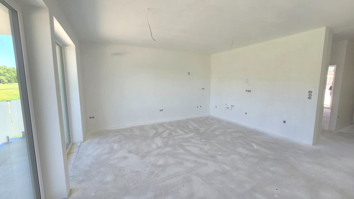 NA PREDAJ – 2-izbový byt 60 m2 v novostavbe RiverResort, Banka — foto 13