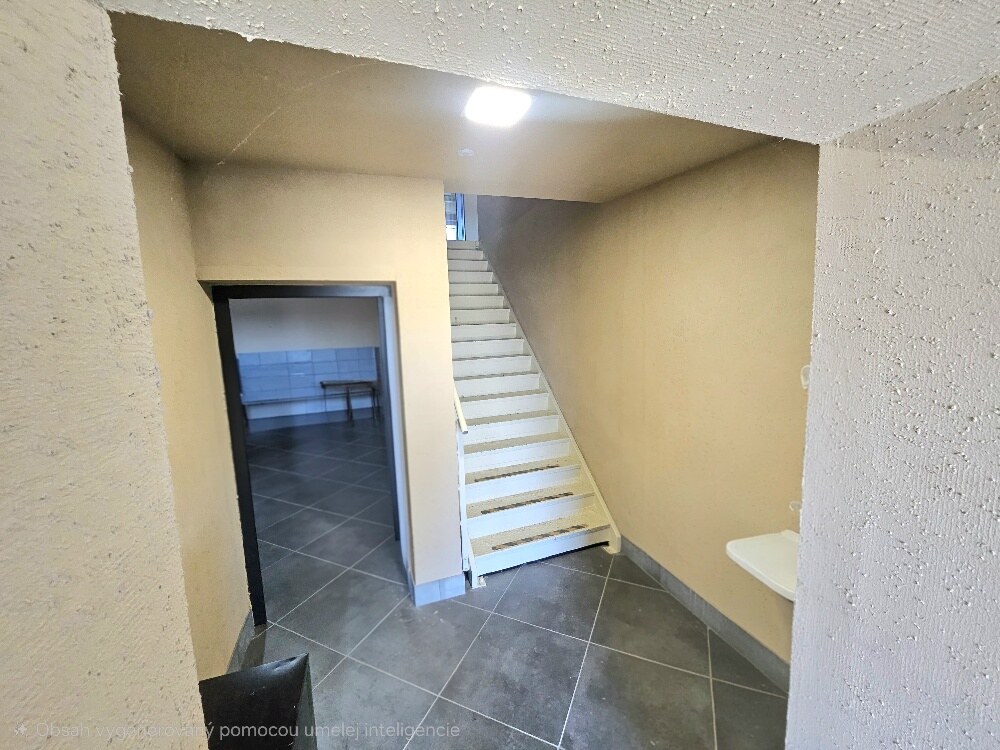 Komerčný areál pri hlavnom ťahu–Bánovce nad Bebravou 2466m2-EXKLUZÍVNE — foto 14