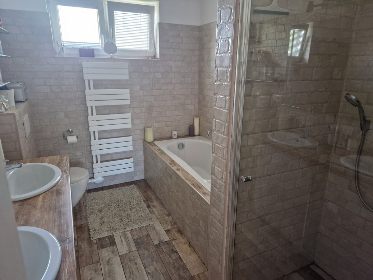 Novostavba - bungalov 100 m2 v obci Košeca, pozemok 800 m2 — foto 12