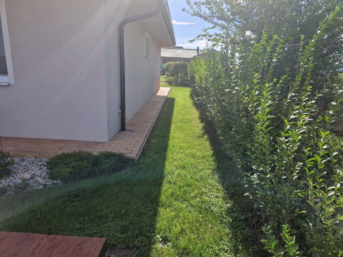 Novostavba - bungalov 100 m2 v obci Košeca, pozemok 800 m2 — foto 18