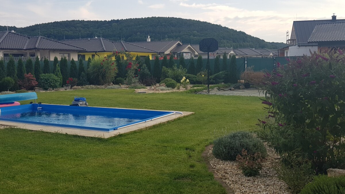 Novostavba - bungalov 100 m2 v obci Košeca, pozemok 800 m2 — foto 21