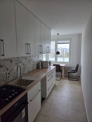 Na prenájom 1 izbový byt Dubnica nad Váhom 45 m2 — foto 1
