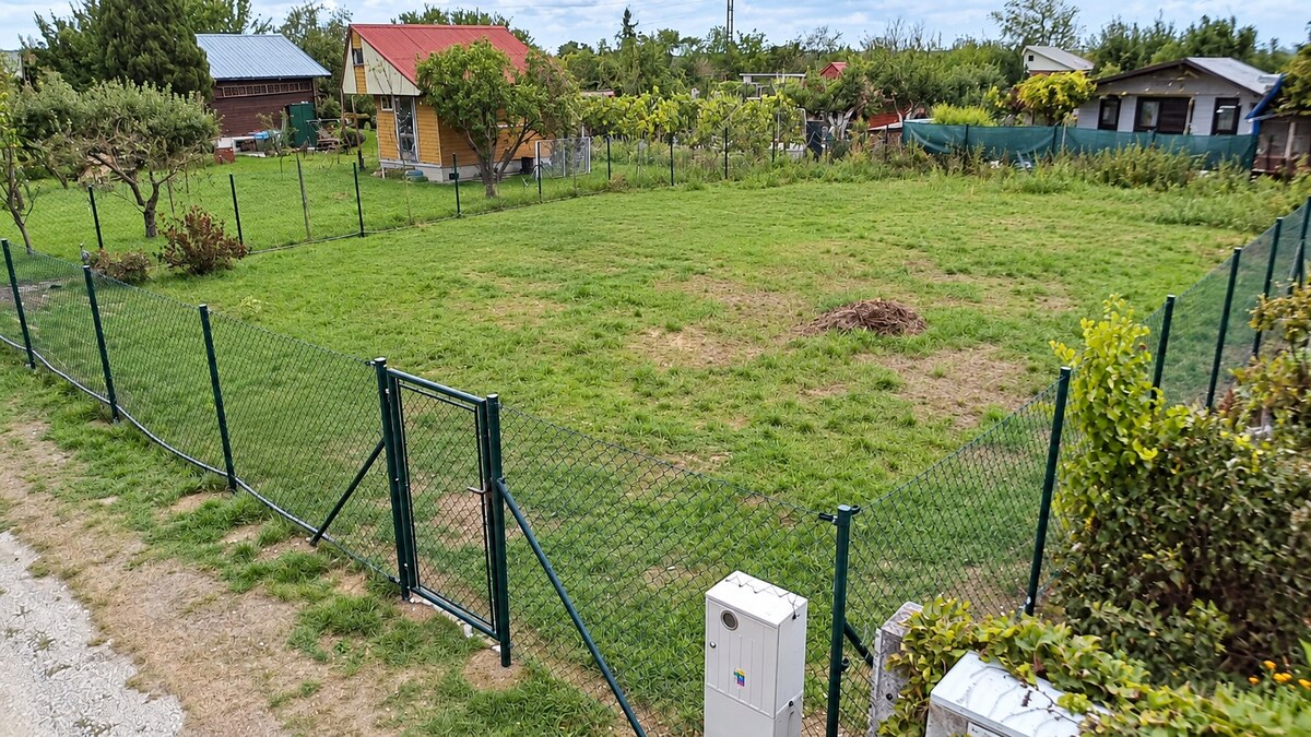 Predaj pozemku 401 m² v záhradkárskej oblasti – Drahovce (Sĺňava –Hať)