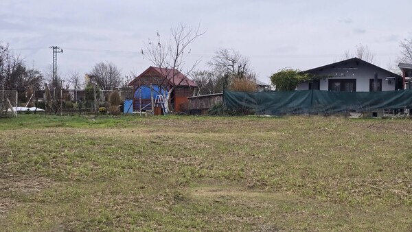 Predaj pozemku 401 m² v záhradkárskej oblasti – Drahovce (Sĺňava –Hať)