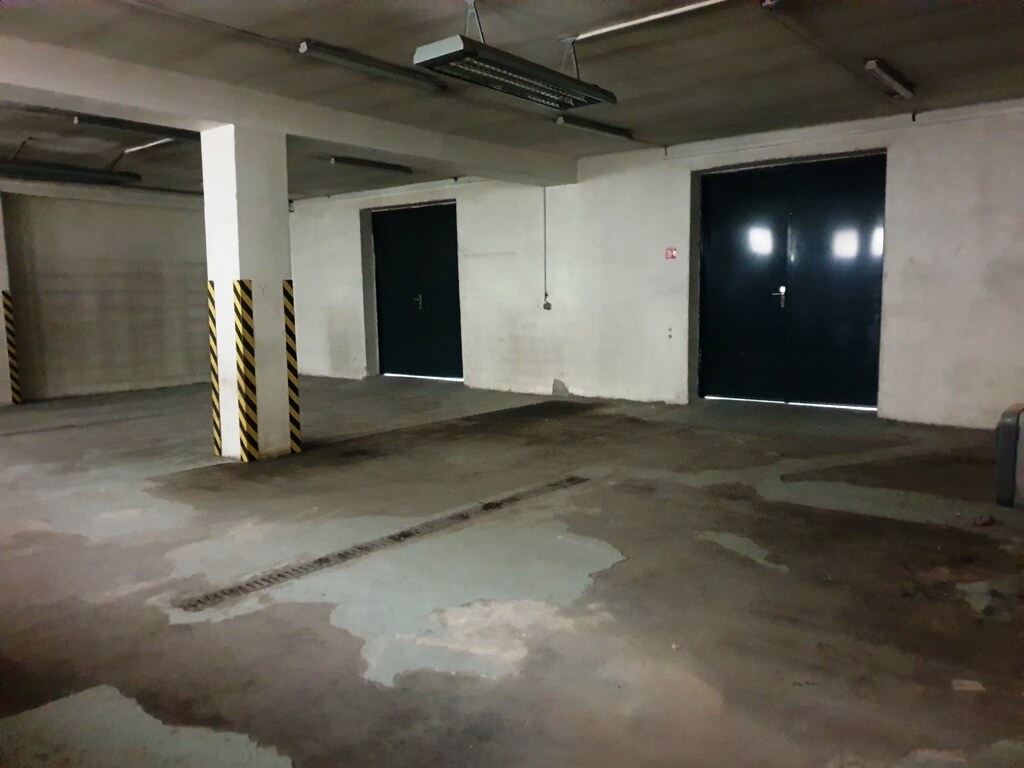 Prenájom - výrobná hala s rozlohou 4 000 m² - Tr. Bohuslavice, NMnV — foto 12