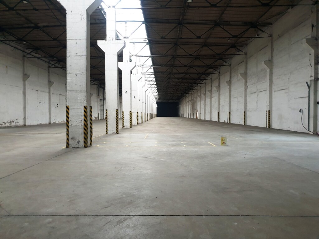 Prenájom - výrobná hala s rozlohou 4 000 m² - Tr. Bohuslavice, NMnV — foto 5