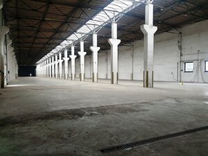 Prenájom - výrobná hala s rozlohou 4 000 m² - Tr. Bohuslavice, NMnV — foto 6