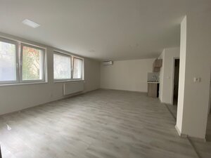 Kancelárske a prevádzkové priestory- Dubnica nad Váhom (52 m2, 104 m2) — foto 7