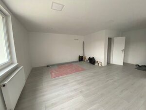 Kancelárske a prevádzkové priestory- Dubnica nad Váhom (52 m2, 104 m2) — foto 8