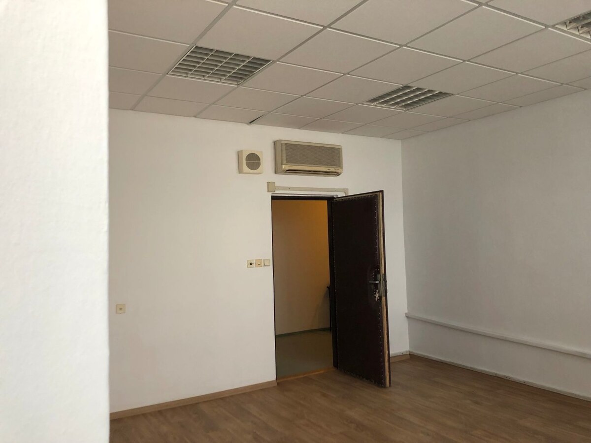 Prenájom kancelácie v centre mesta Považská Bystrica, 23 m2 — foto 5