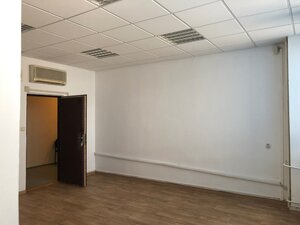Prenájom kancelácie v centre mesta Považská Bystrica, 23 m2 — foto 1