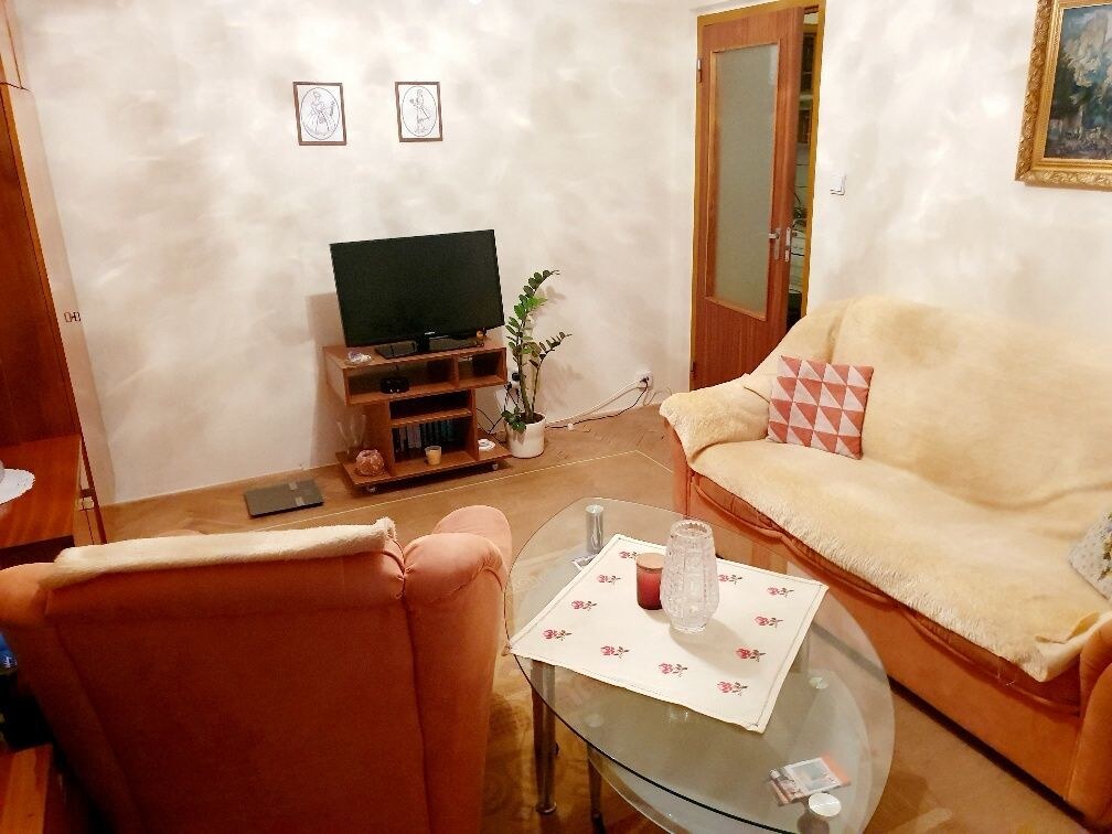 REZERVOVANÉ /3 izbový byt Bánovce nad Bebravou  / STRED  / 72m2 / BALK — foto 7