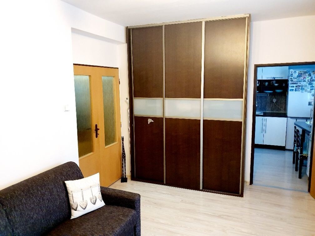 2 izbový byt Bánovce nad Bebravou   / 54m2 / CENTRUM  / LOGGIA 6m2 — foto 2