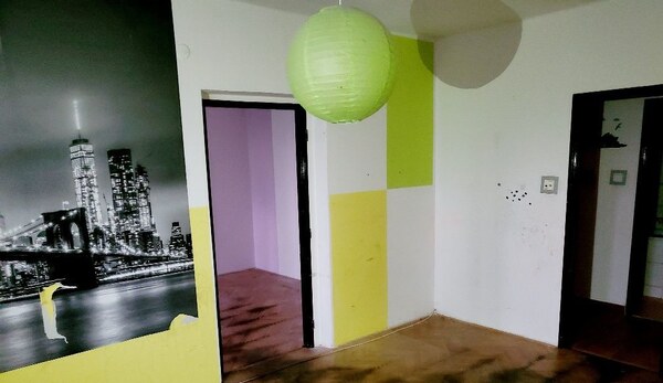 2 izbový  byt  Bánovce nad Bebravou, CENTRUM, 52 m2 ,LOGGIA ,PIVNICA