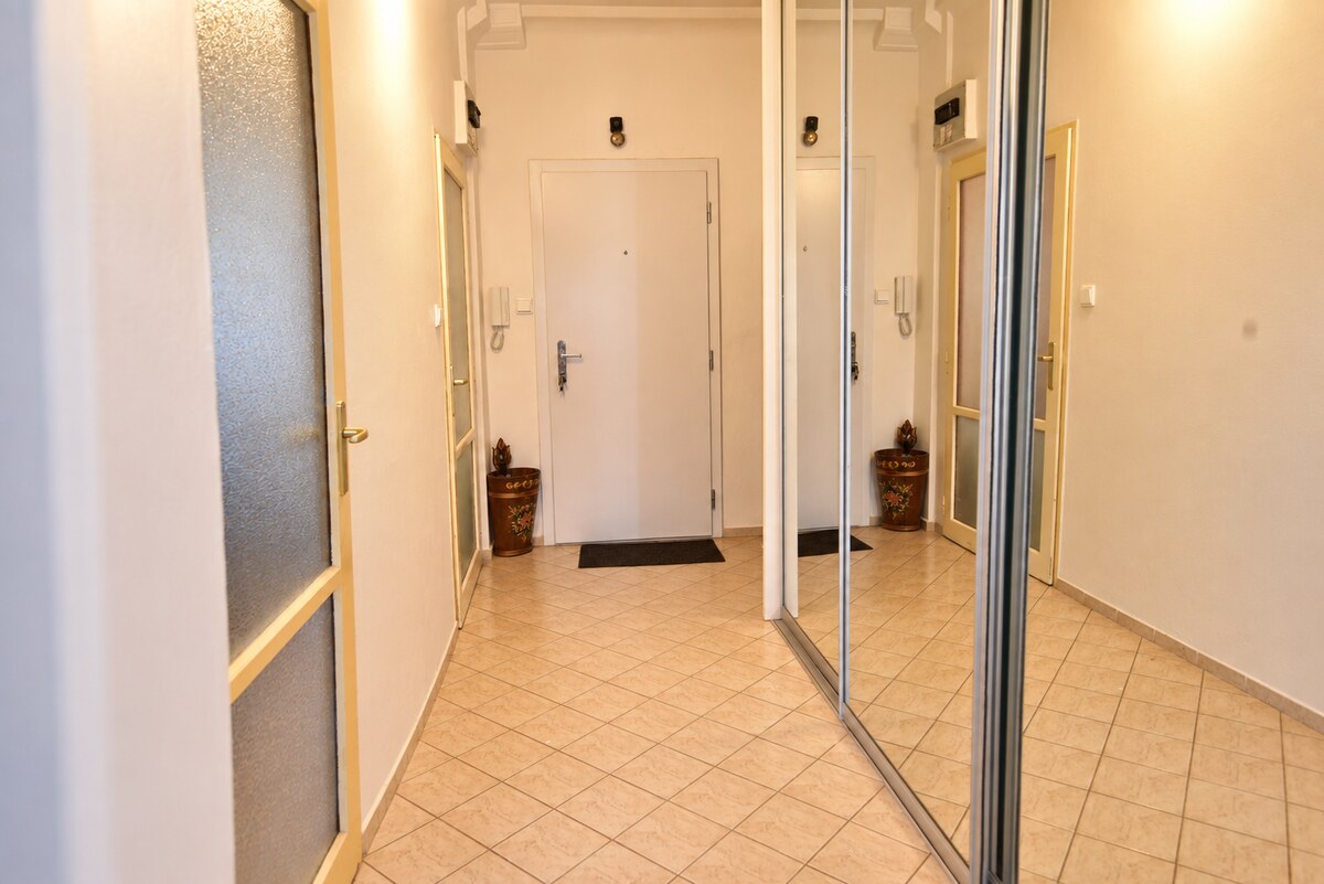 Na prenájom 1-izbový byt, 40 m², Medzilaborecká ul., Ružinov — foto 4
