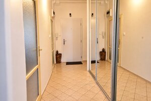 Na prenájom 1-izbový byt, 40 m², Medzilaborecká ul., Ružinov — foto 4