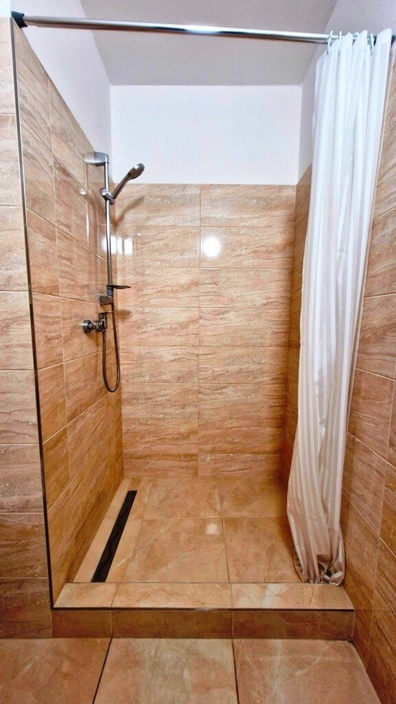 Na predaj priestranná garsónka 34 m2 + veľký balkón - Nové Mesto n/V — foto 14