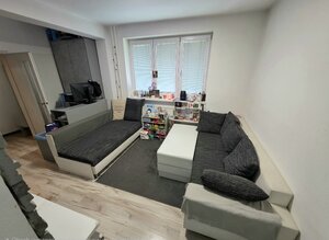 3 izbový byt Bánovce nad Bebravou /CENTRUM / 52 m2/ PIVNICA — foto 1