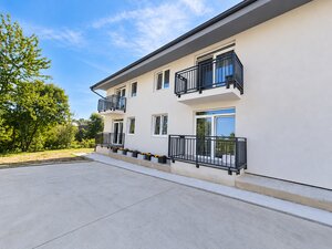 2 izbový byt Motešice 60m2 + parkovacie miesto - prenájom — foto 1
