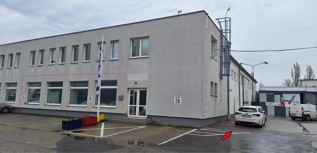 PRENÁJOM OBCHODNÉHO PRISTORU - SHOWROOM  NA STAREJ VAJNORSKEJ. — foto 3