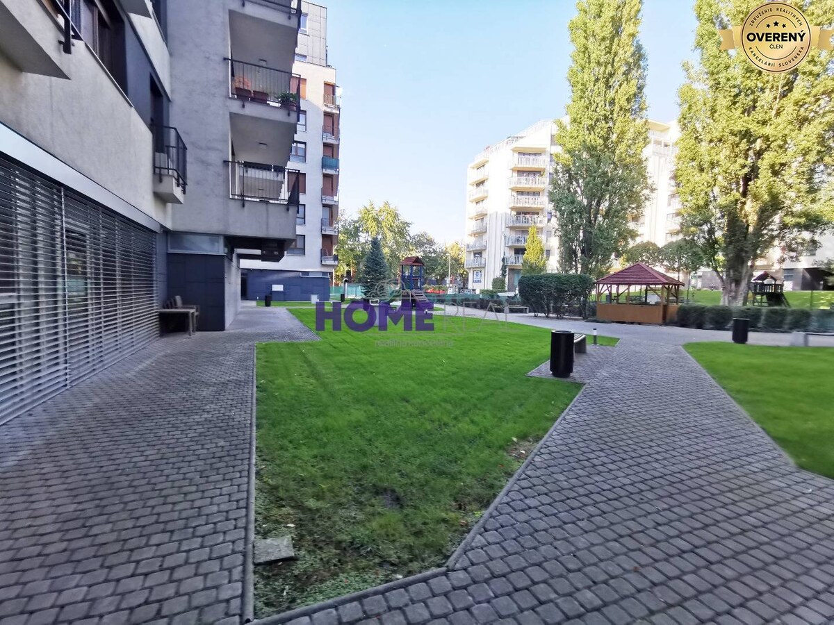 PRENAJATÉ *** SLNEČNÝ  ZARIADENÝ 2 IZB. BYT PRI ŠTRKOVECKOM JAZERE. — foto 19