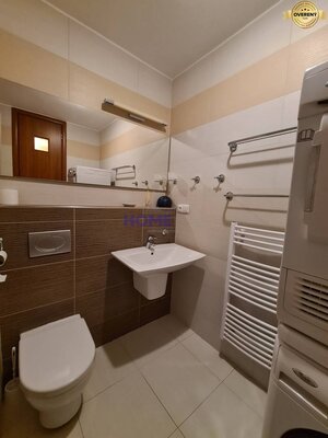 PRENAJATÉ *** SLNEČNÝ  ZARIADENÝ 2 IZB. BYT PRI ŠTRKOVECKOM JAZERE. — foto 11