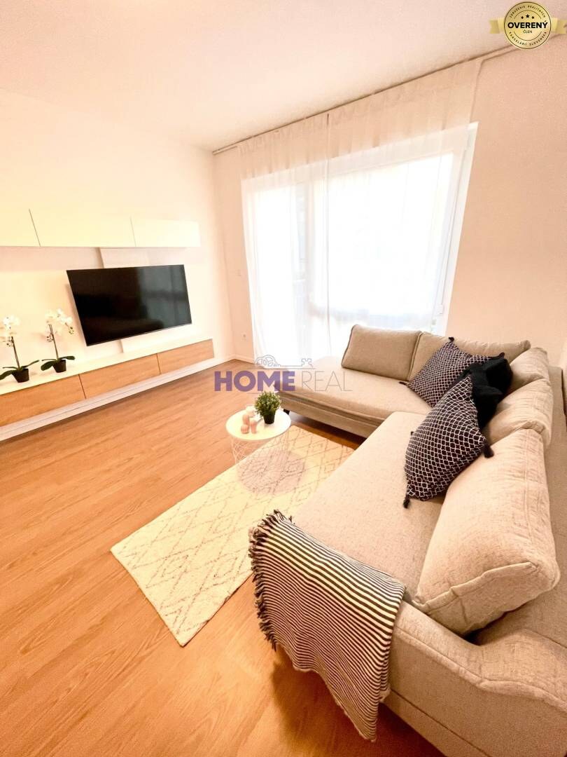 PRENAJATÉ *** 3 IZB. BYT V PEKNOM PROSTREDÍ S PARKOVACÍM MIESTOM. — foto 4