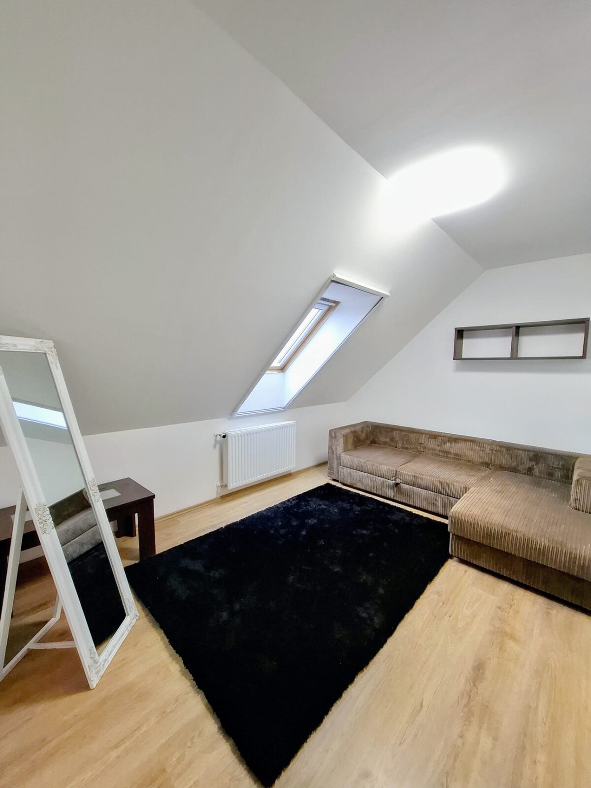 PRENAJATÉ ****  MODERNE ZARIADENÝ 3 IZB. BYT S TERASOU — foto 14