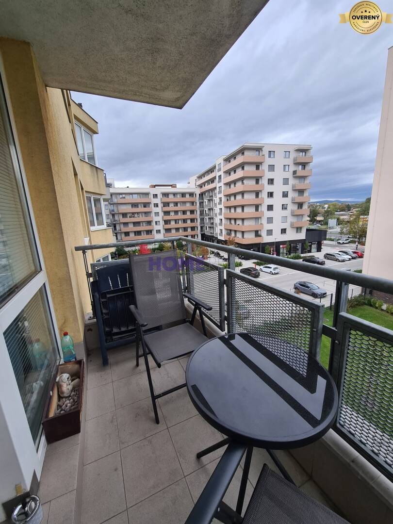 PREDANÉ ** PRIESTRANNÝ 1,5 IZB. BYT S PEKNÝM VÝHĽADOM NA ZELEŇ — foto 12