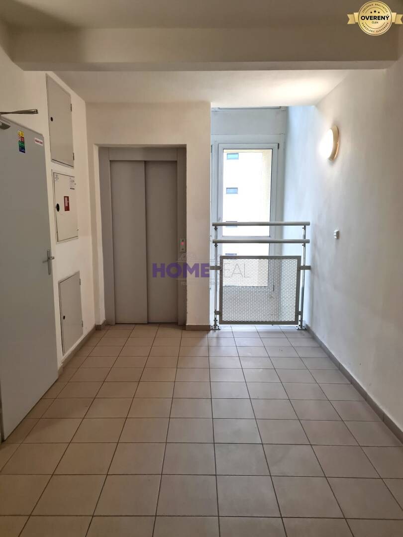 PREDANÉ ** PRIESTRANNÝ 1,5 IZB. BYT S PEKNÝM VÝHĽADOM NA ZELEŇ — foto 16