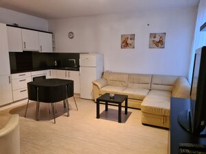 PREDANÉ ** PRIESTRANNÝ 1,5 IZB. BYT S PEKNÝM VÝHĽADOM NA ZELEŇ — foto 2