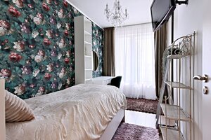 Zariadený slnečný 3 izbový byt + klíma + 16m2 loggia + parkovacie miesto + kobka — foto 11
