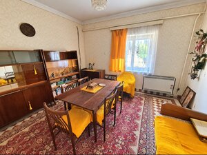 Na predaj starší rodinný dom s krásnym pozemkom Hurbanovo ! — foto 10