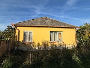 Rodinný dom s hospodárskym dvorom na polosamote Komárno — foto 1