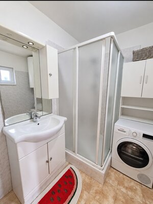 Na predaj rodinný dom s krásnym rozsiahlym pozemkom Martovce! — foto 14