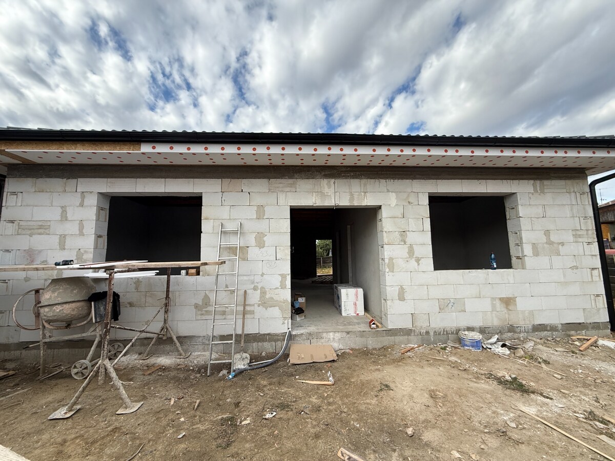 NOVOSTAVBA! Krásny 4 izbový rodinný dom BUNGALOV Svätý Peter — foto 7