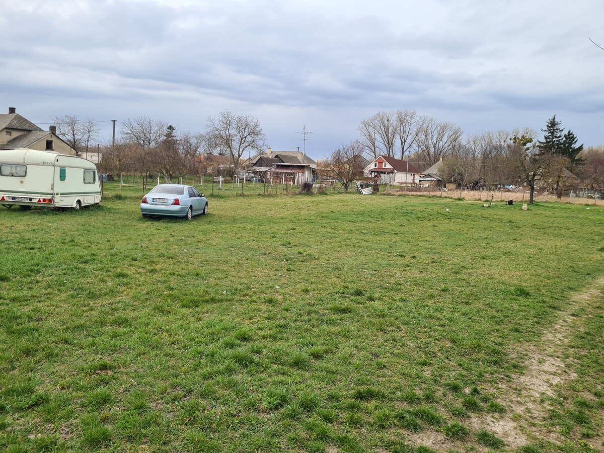 Na predaj udržiavaný pozemok Veľké Kosihy ! — foto 4