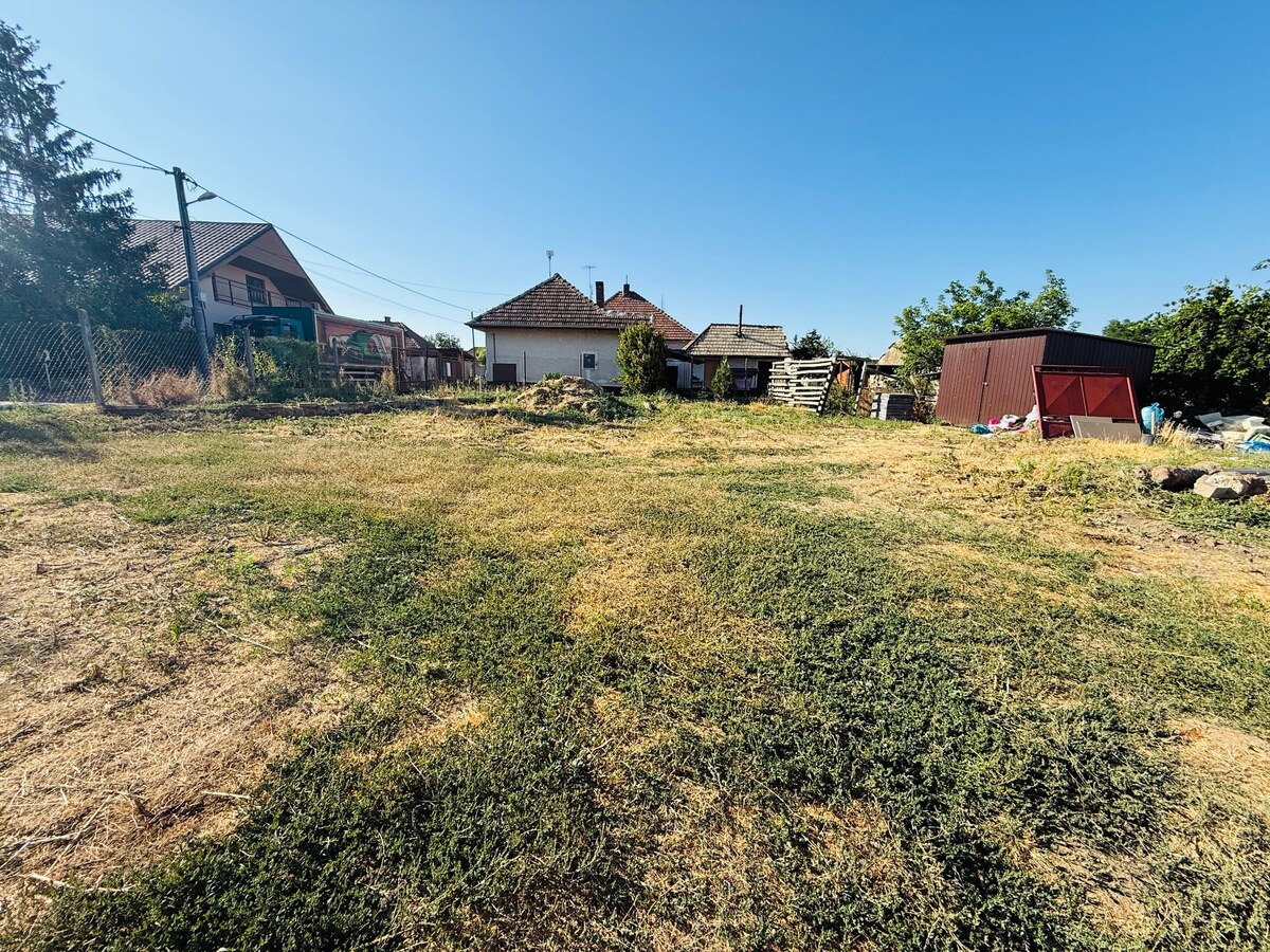 VÝBORNÁ PONUKA! Krásny pozemok na výstavbu rodinného domu Svätý Peter — foto 5
