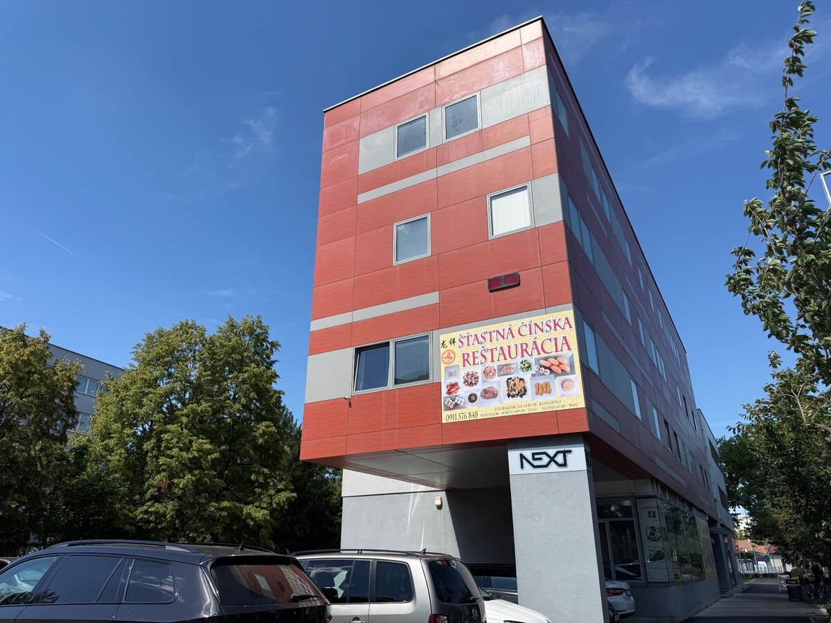 MODERNÉ Kancelárie v centre mesta Komárno — foto 2
