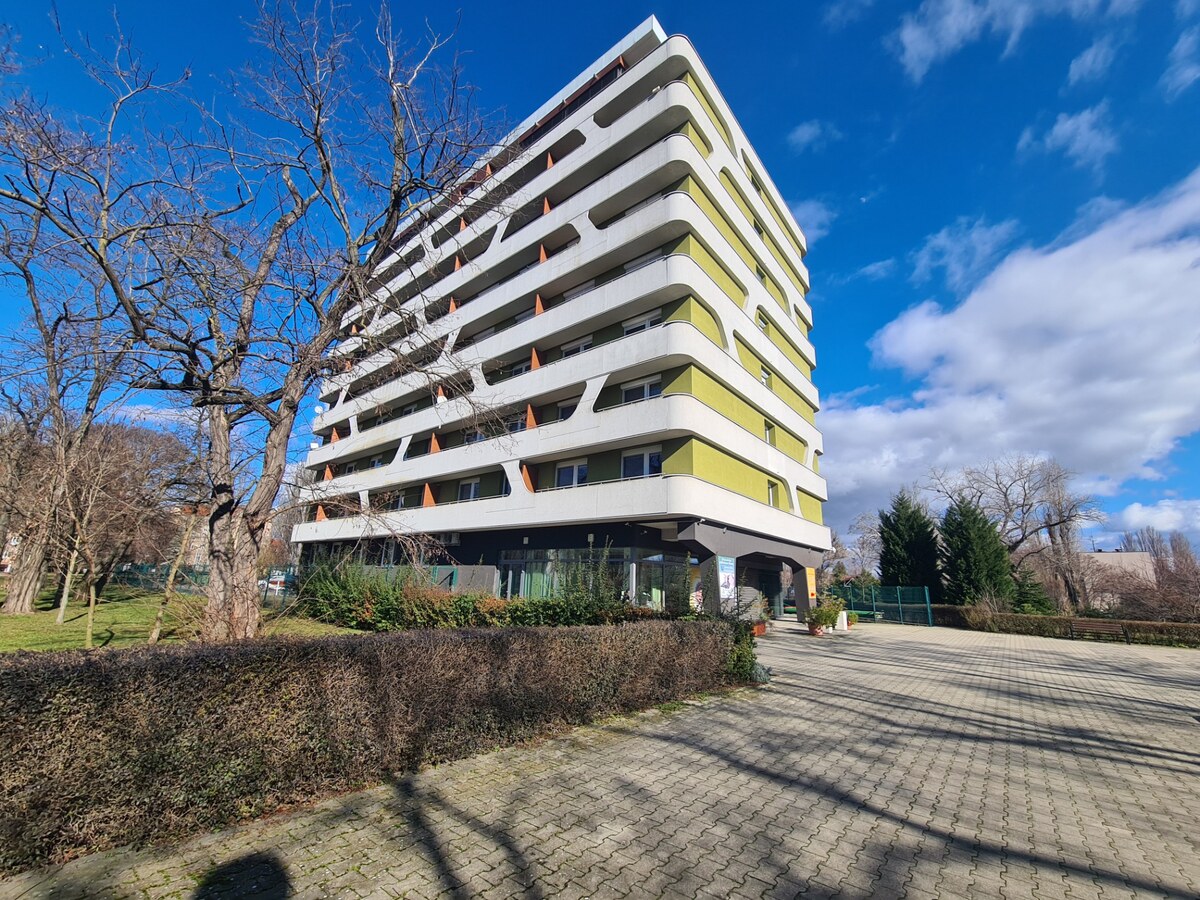 Reprezentatívny 2 izb.byt na prenájom SOHO TOWER Komárno !