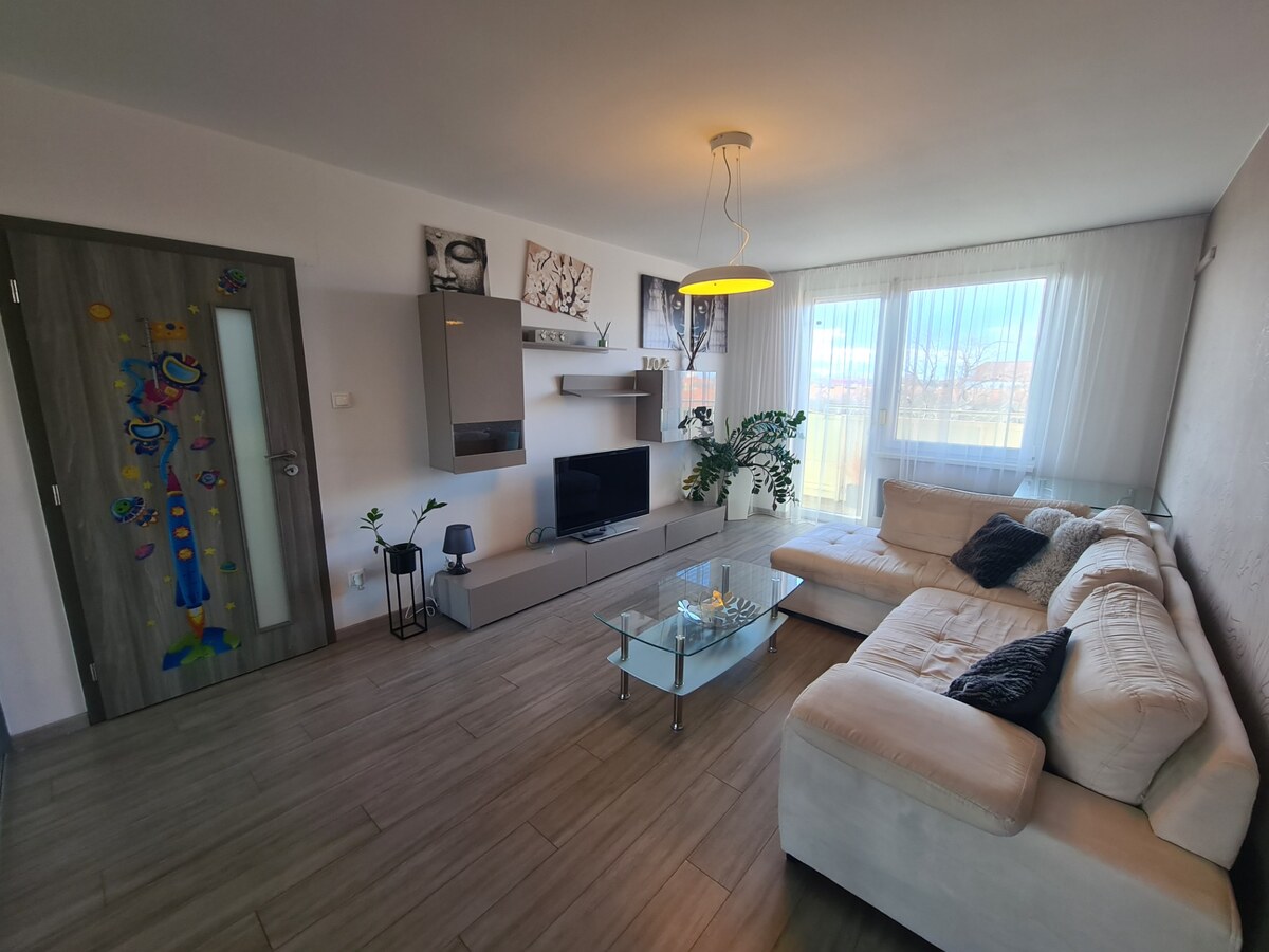 Reprezentatívny 2 izb.byt na prenájom SOHO TOWER Komárno ! — foto 10