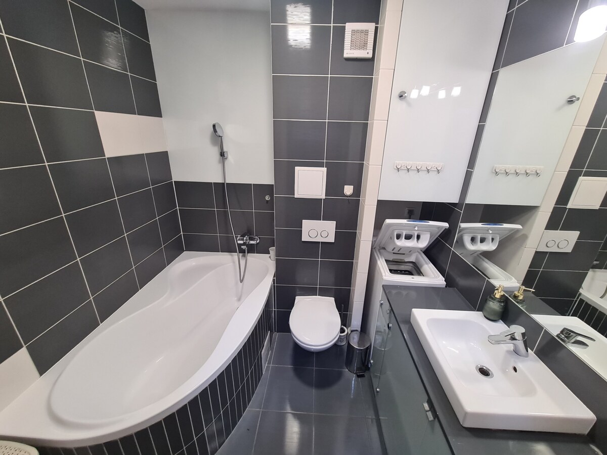 Reprezentatívny 2 izb.byt na prenájom SOHO TOWER Komárno ! — foto 17